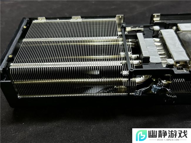 炫酷来袭，耕升 GeForce RTX 5070 Ti 炫光·超 OC带来超高性能