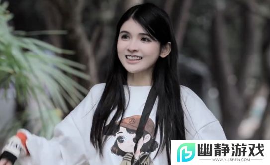 狗头萝莉第一次录综艺，素颜形象展现完美气质，网友：越来越好了