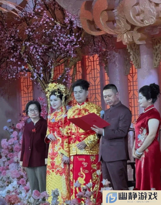 霸王茶姬创始人婚礼现场曝光 金光闪闪